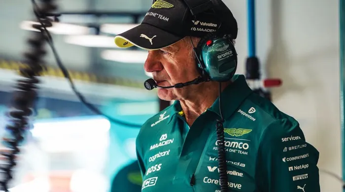 Adrian Newey desmiente supuesto interés de Aston Martin en romper el contrato con Honda