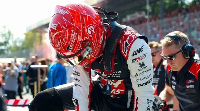Ante la falta de interés en su renovación, Esteban Ocon inició conversaciones con otros equipos