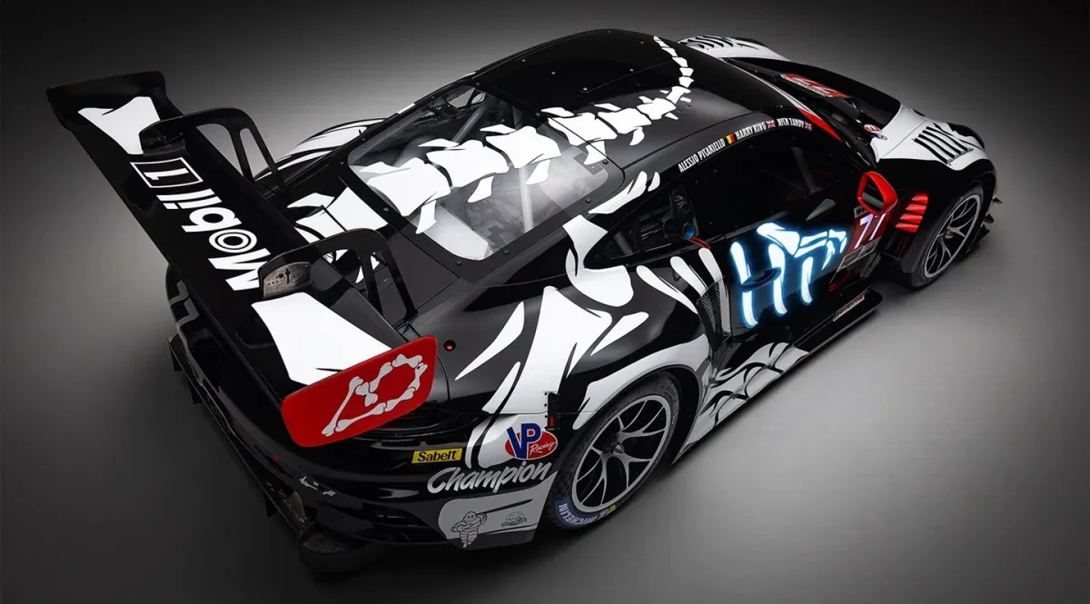 AO Racing exhibe su decoración especial para Petit Le Mans
