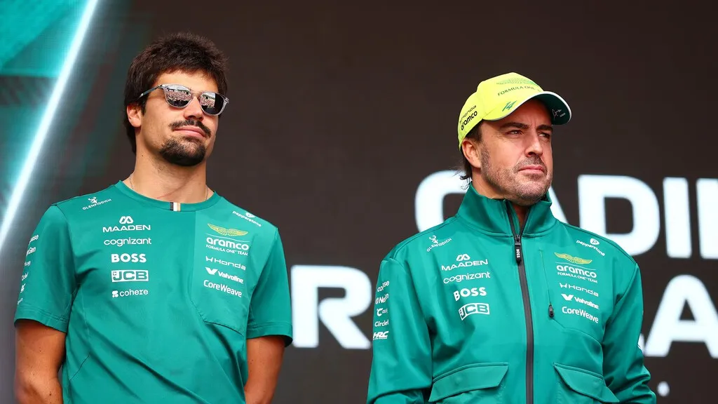 Aston Martin avisa a Fernando Alonso: "Queremos que se quede, pero si no lo hace ya tenemos un plan B"