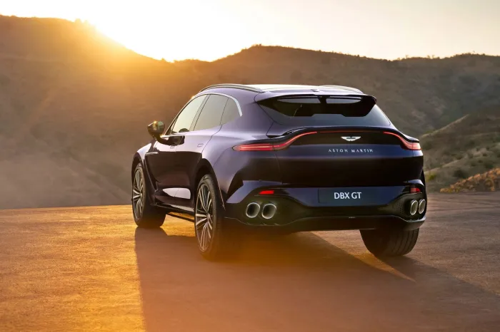 Aston Martin DBX GT, lujo y deportividad a partes iguales, además de 727 de puro carácter