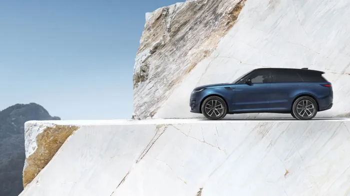 Con 550 CV, 609 km de autonomía y mucha deportividad, el Range Rover Sport eléctrico hará que no eches de menos un V8