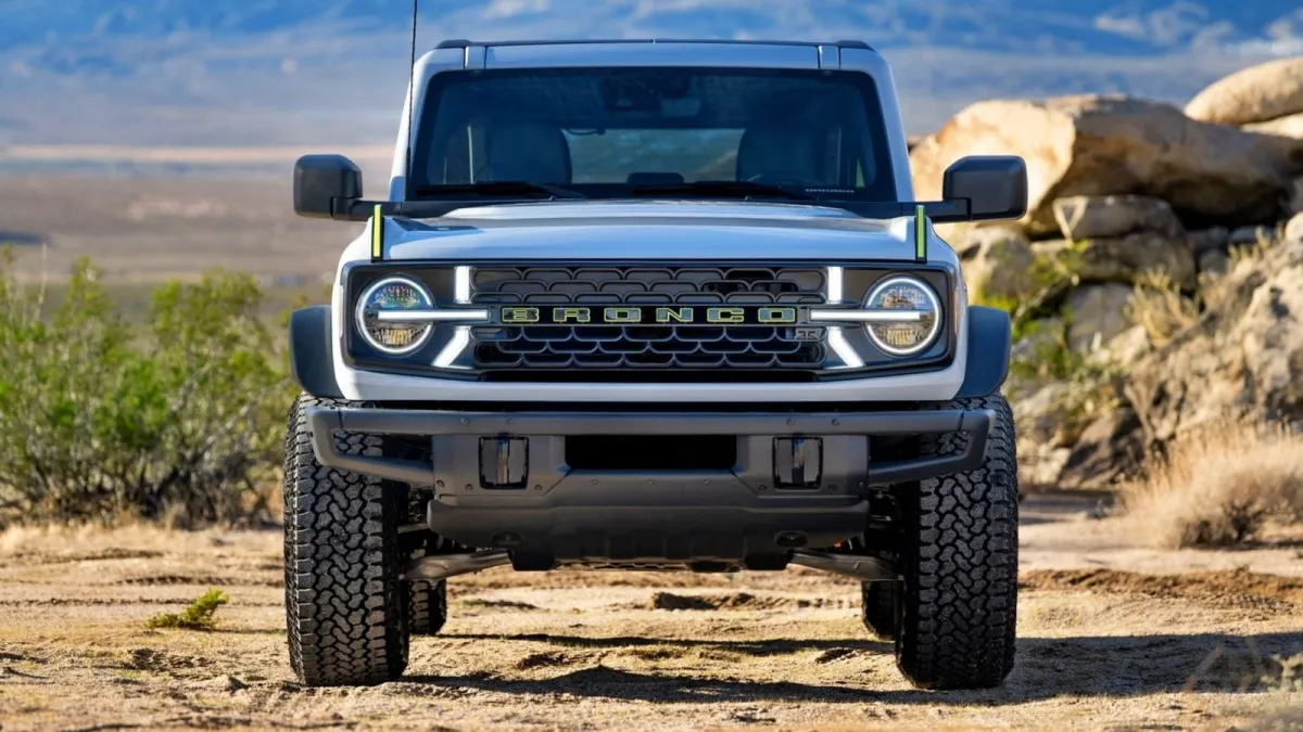 El Ford Bronco RTR tiene motor de Focus RS, es más barato el radical Bronco y tiene como idea todoterreno ser el 4x4 perfecto para el desierto