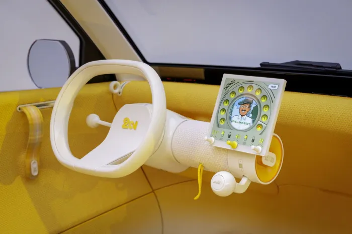 El nuevo Citroën 2CV como no lo habías visto hasta ahora, su interior nos dice más que el exterior del coche barato, de estilo retro, que pronto podrás comprar