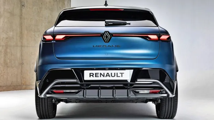 El Renault Megane de 2027 ya tiene precio en España, más barato que un Tesla Model 3 con 500 km de autonomía y sistema Google