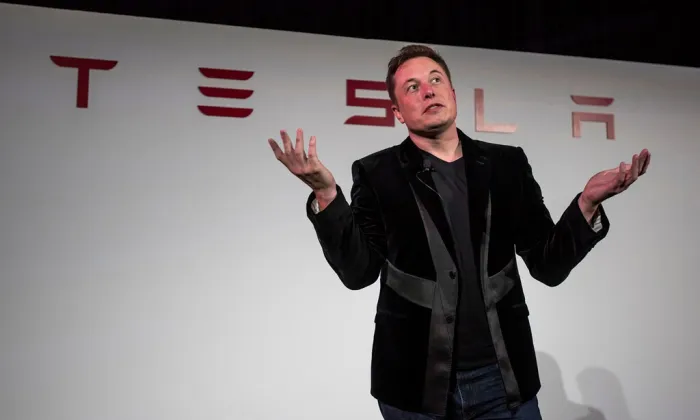 Elon Musk quería electrificar el mundo con Tesla y paneles solares. Ahora quema gas natural como si no hubiera un mañana para no perder la carrera de la IA
