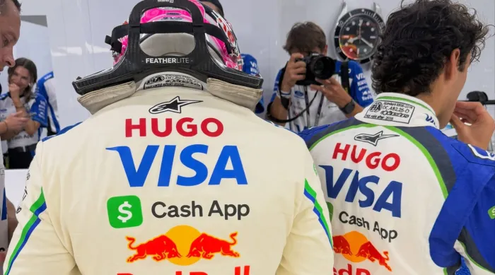 En las próximas semanas se definirá la formación titular de Racing Bulls para 2027