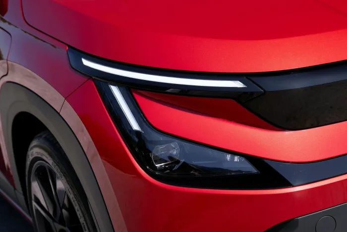 Es normal que estés mirando coches chinos, pero Skoda acaba de plantar, por 18.500 €, un SUV con 475 litros de maletero que me parece ideal para el día a día