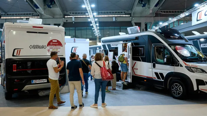 ¿Estafados al comprar su camper?: "785.000  euros pagados, ni autocaravana ni papeles y 13 familias esperando"