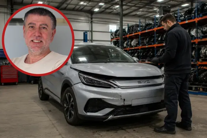 Esteban Alabajos, director de la Asociación de desguaces de España: "Están entrando coches chinos con matrícula de hace dos años"
