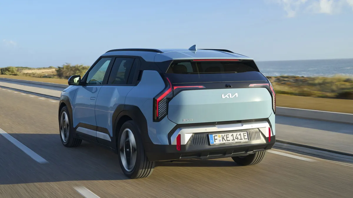Europa no sabe qué coche comprar, si eléctrico, híbrido o gasolina, y llega KIA y te ofrece todas las opciones y los SUV baratos que merece la pena comprar en 2026