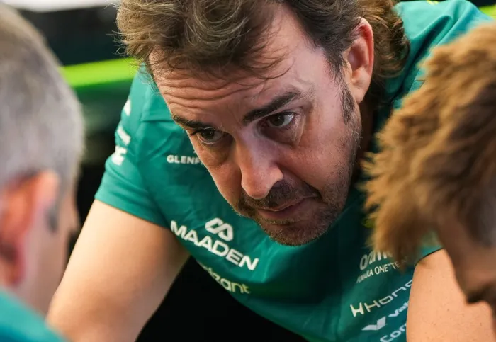 Fernando Alonso pide cambios ya en la Fórmula 1: "No podemos esperar hasta 2031 para tener un deporte al nivel. Siento que es mi responsabilidad"