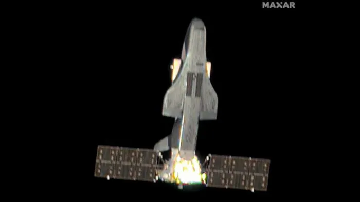 Imágenes de satélite llevan años mostrando el avión espacial secreto de China. Ahora EEUU confirma qué es... y se parece mucho al suyo