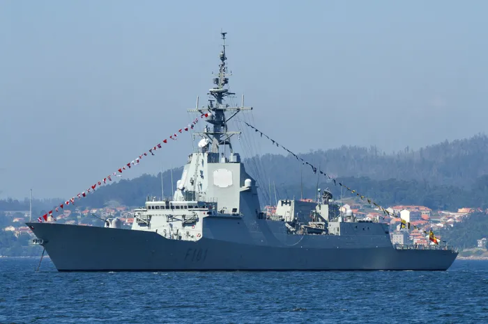 John Stavridis, mando naval australiano, sobre una fragata española: "Aunque no podía leer una palabra de español, pude arrancar un motor"