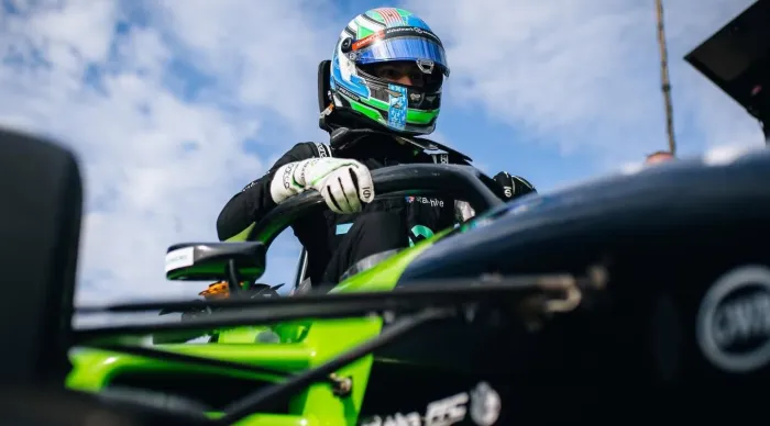 Josh Pierson con vía libre para fichar con A.J. Foyt Racing en la IndyCar