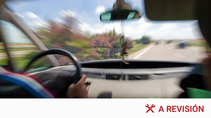 La DGT avisa sobre el efecto túnel y por qué la velocidad es lo único que lo provoca: "A 80 km/h pierdes el 35% de tu eficacia visual"