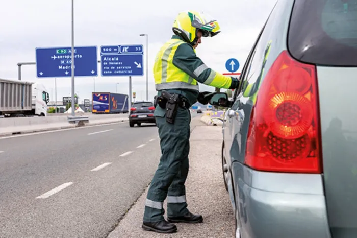 La DGT prevé 5,34 millones de desplazamientos en el puente de Todos los Santos. Esto es lo que debes saber para ahorrarte 200 euros de multa