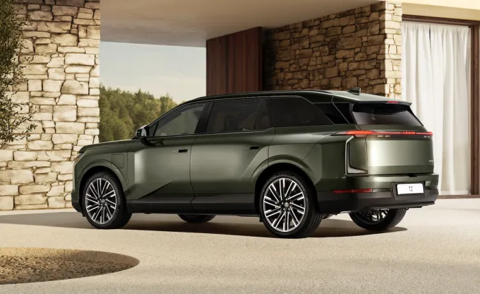 Lexus pone precio al coche que podría estar adelantando al Toyota Land Cruiser eléctrico, un salón con ruedas de 6 plazas y hasta 408 CV