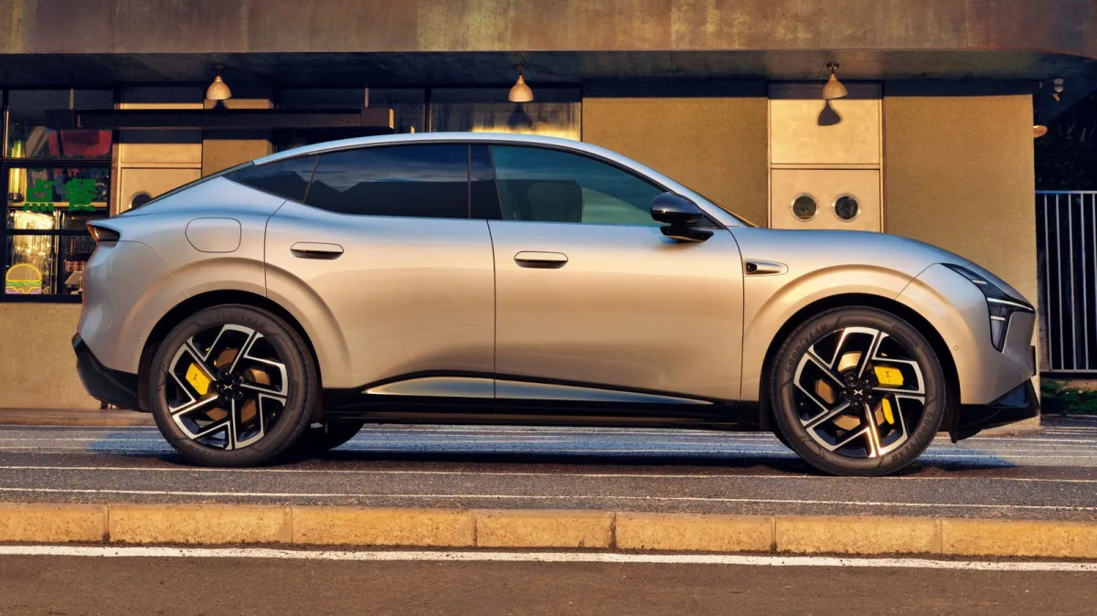 Llega a España el Xpeng al que tendrás que poner gasolina, un CERO con 242 CV, más de mil kilómetros de autonomía y un precio ajustado