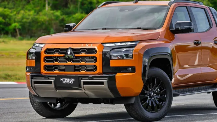Llega a Europa la alternativa 'Made in Japan' a la Toyota Hilux y Ford Ranger, con un duro motor 2.4 diésel de Mitsubishi