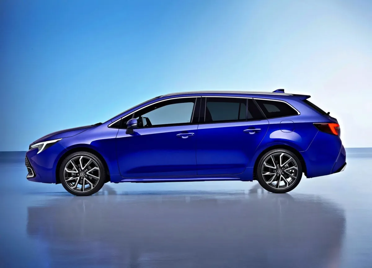 Llevamos años buscando el coche sensato y lo teníamos delante de nuestras narices: 598 litros de maletero, garantía hasta 2041 y 4,5 l/100 km por 170 €/mes