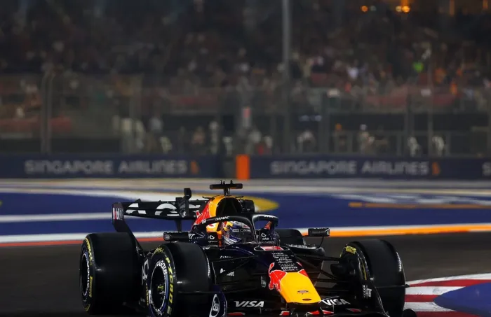 Max Verstappen prolonga la sonrisa con una mini pole en Singapur y Fernando Alonso confirma las buenas sensaciones