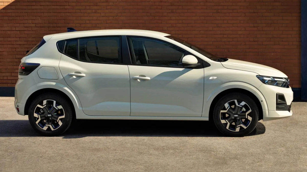 Ni híbrido, ni eléctrico: casi 4 de cada 10 Dacia vendidos en 2026 utilizan gas licuado, y en España son todavía más porque, teniendo etiqueta Eco, lo puedes comprar por 14.431 €