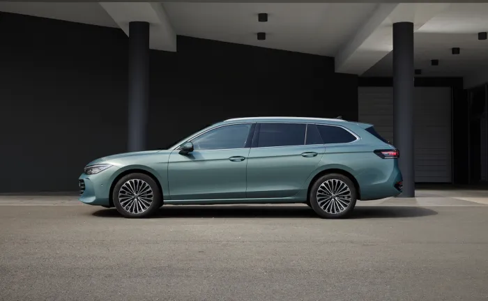 Ni todo tenía que ser SUV ni todo tenía que ser eléctrico, Volkswagen reivindica el coche lógico con un nuevo diésel de 4,8 l/100 km, 690 l maletero y que hace 1.000 km antes de parar a repostar
