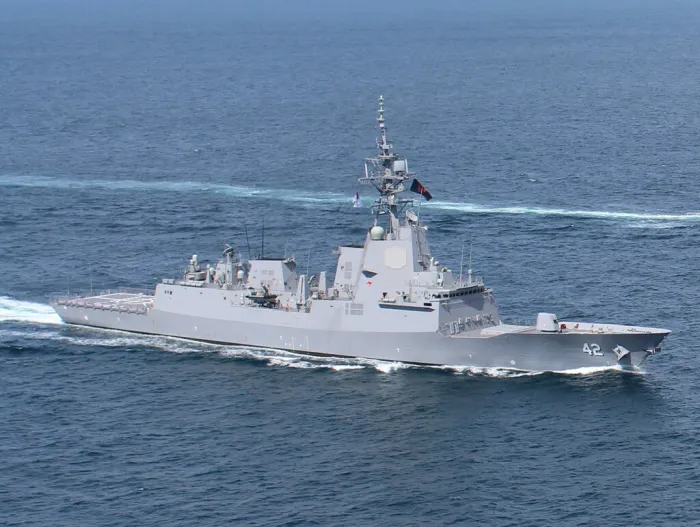 Nicholas Newton, teniente australiano, reconoció en una fragata española el diseño de su propio destructor: "Era exactamente el mismo barco"