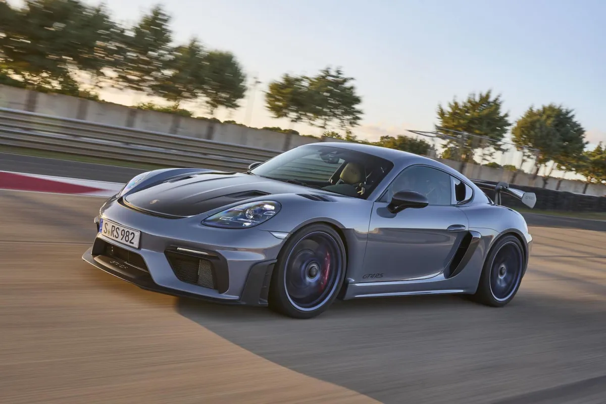 No, Porsche no fabricará una nueva generación de Boxster y Cayman con motores gasolina