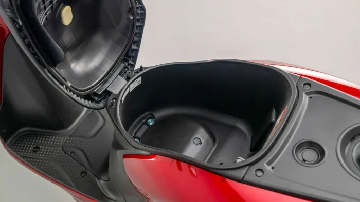 Parece imposible, pero aún puedes comprar una Honda nueva, para el carné de coche, por 2.299 €