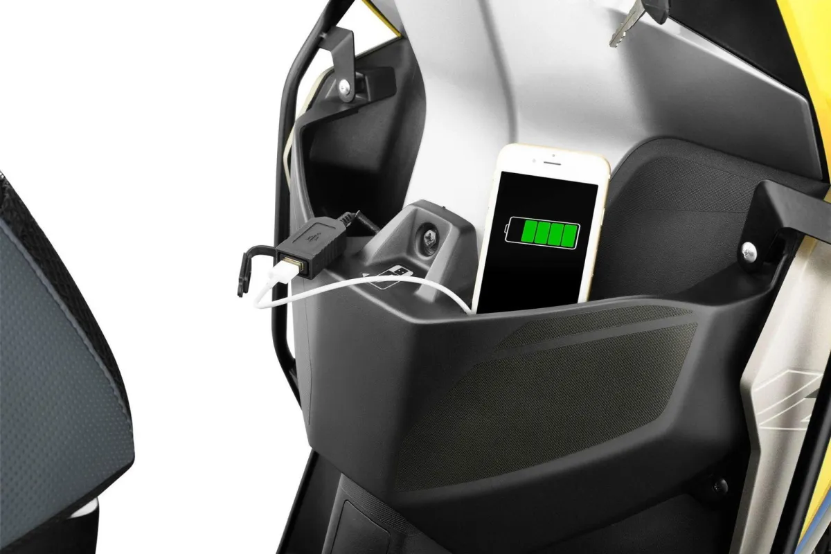 Pequeña, manejable y por solo 1.888 €, esta nueva scooter de 125 llega para conquistarte con su diseño deportivo y no, no es china