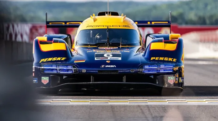 Porsche en vías de cancelar su programa oficial 963 a finales de 2027, por eso Penske conversa con Cadillac