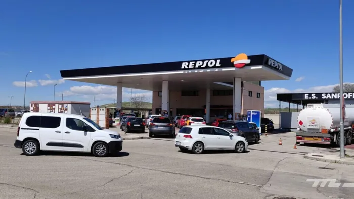 Que no cunda el pánico: el 1 de octubre podría subir el precio del diésel, o no. Pero acudir en masa a las gasolineras puede complicarlo todo