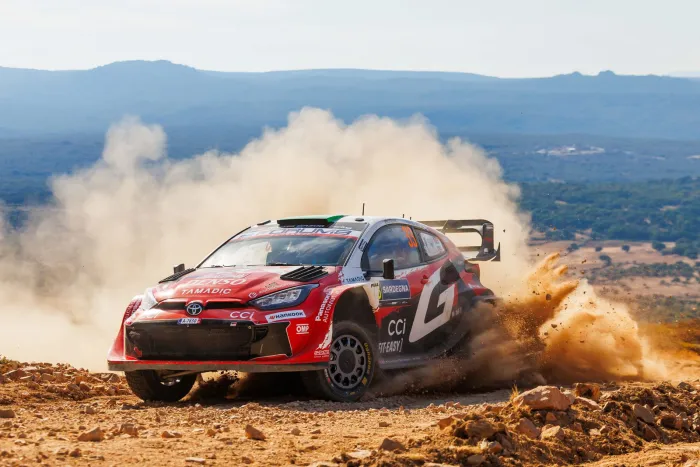 Rally de Italia-Cerdeña: Elfyn Evans toma aire a pesar del empuje incansable de Oliver Solberg