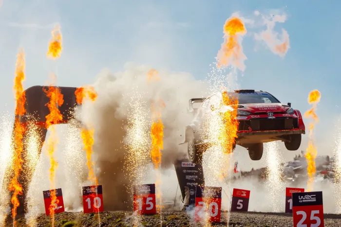 Rally de Paraguay: Oliver Solberg vuelve a ganar y Toyota ya comparte el trono del WRC con Lancia tras su décimo título