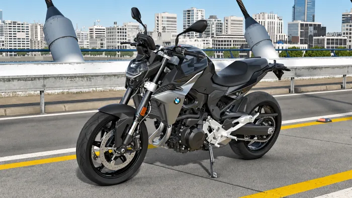 Solo habrá 100 y cuestan 8.990 €, muy buen precio para una BMW de 105 CV que trae tecnología de la S 1000 R y más barata que la Honda CB650R