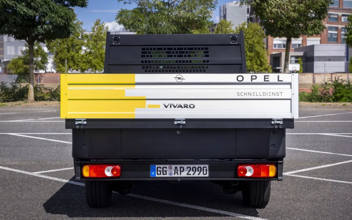 Stellantis tiene una nueva pick-up, manual y con motor diésel, pero con un pequeño truco