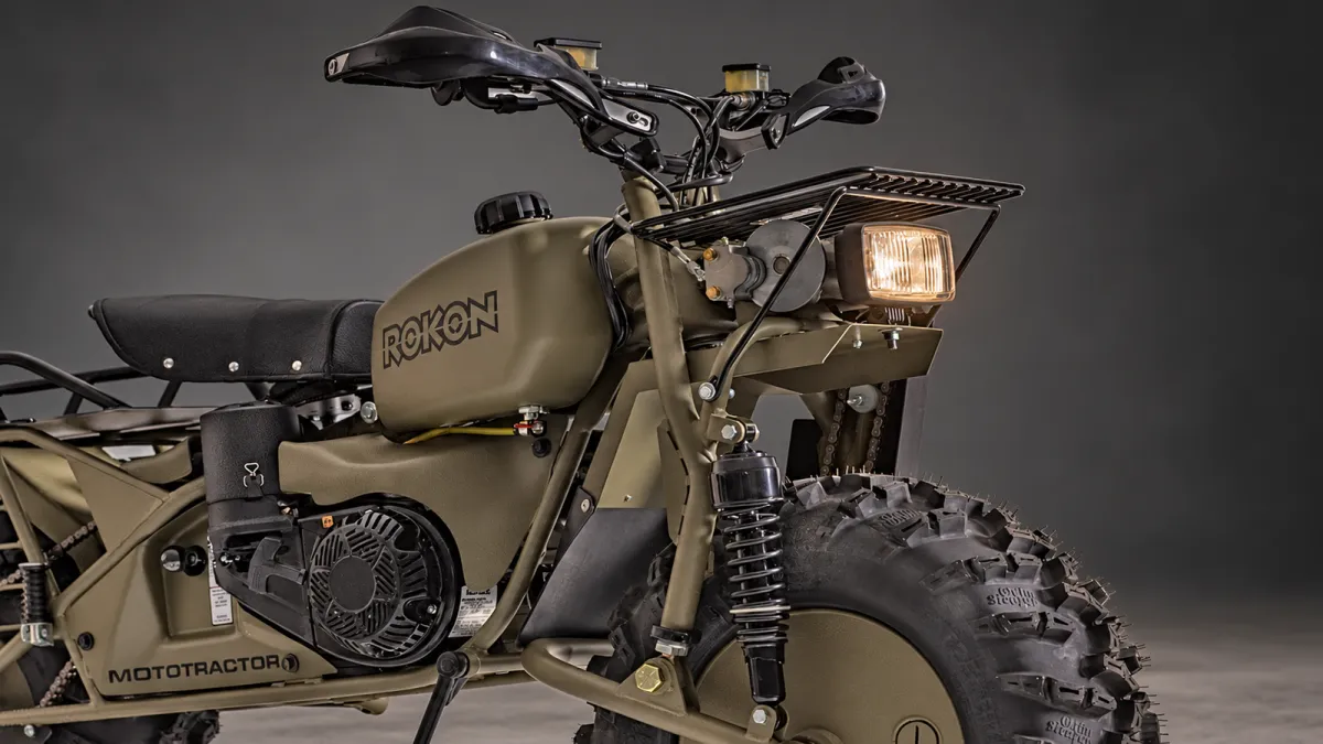 Tracción 2x2, toma de fuerza y ruedas de tractor para la verdadera moto todoterreno que se vende en Estados Unidos